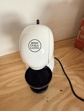 Dolce Gusto Delonghi Piccolo XS White Pod Coffee Machine