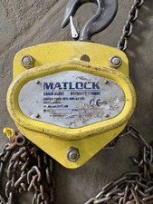 Manual Chain Hoist, 1 ton, 2.5m lift 
