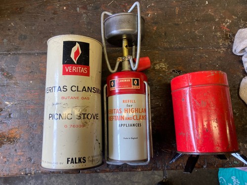 Vintage veritas clansman - "veritas, clansman"