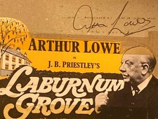 ARTHUR LOWE DADS ARMY CAPTAIN