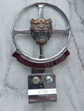 CAR GRILLE BADGE. JAGUAR DRIVERS CLUB. VINTAGE. WITH BRACKET FIXING. NICE COND.