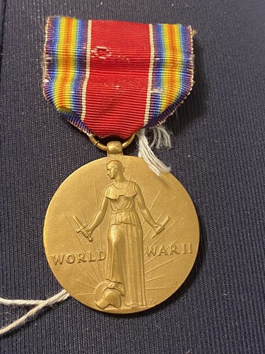 Ww2 lady liberty medal - ii,