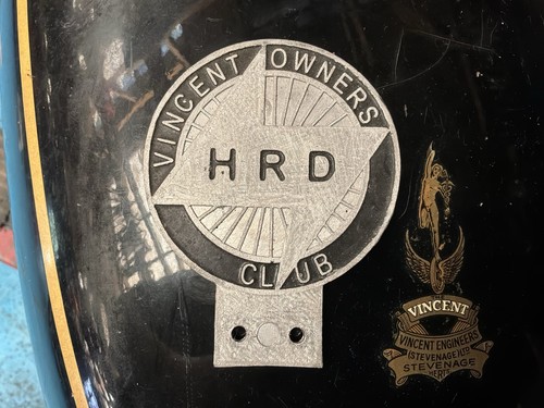 Vincent hrd owners club badge - owners,