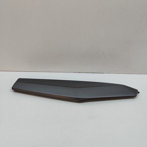 Audi suv left dashboard - q4, f4