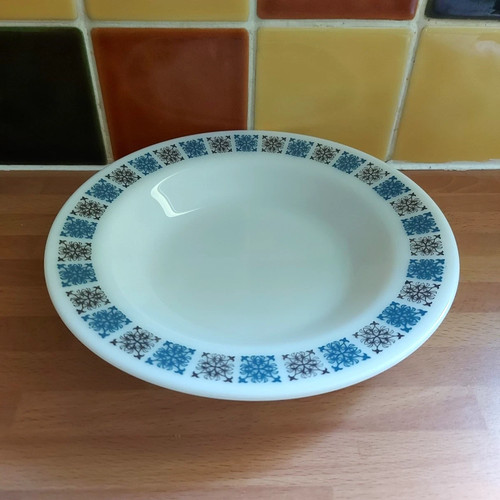 Vintage jaj pyrex chelsea soup - pyrex,