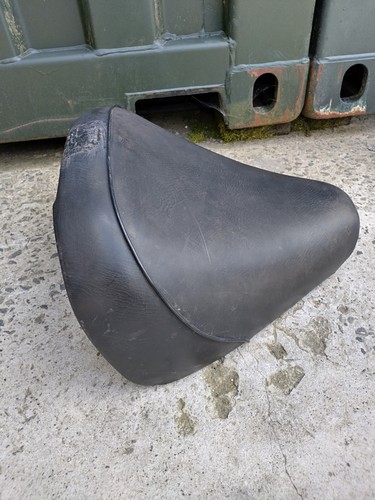 Suzuki 125 main seat - 125,