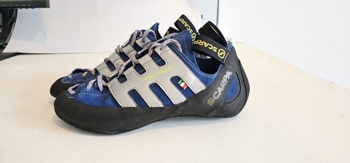 Scarpa vantage climbing shoes