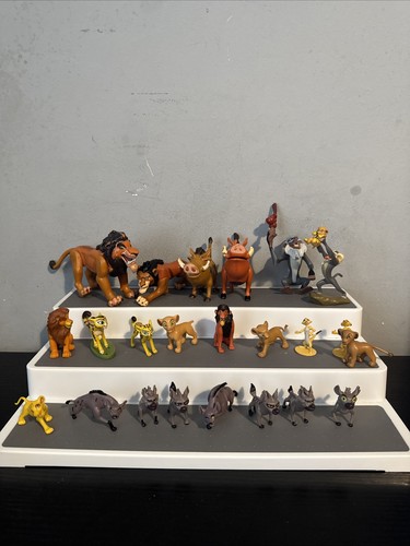 Lion king - lion, guard