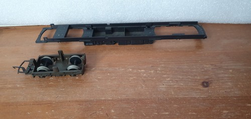 Hornby class 110 dmu - dmu, chassis