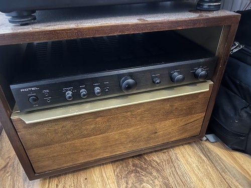 Rotel a10 integrated amp - a10,