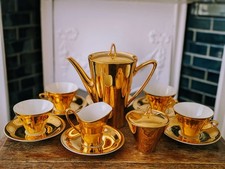 'Johann Seltmann Vohenstrauß' Gold Gilded 16 Piece Porcelain Coffee Set (1950s)