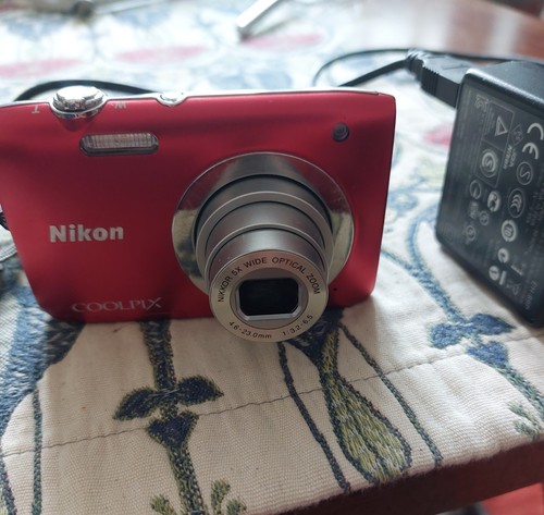 Vintage working nikon coolpix - nikon,