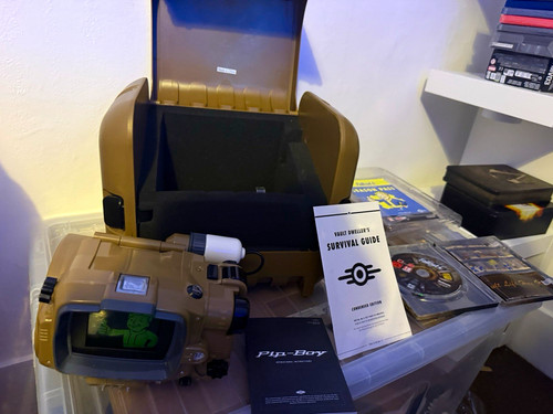 Fallout pip boy edition - fallout, xbox