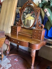 French Style Dressing Table And Mirror