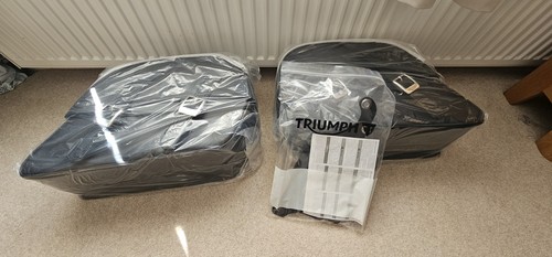 Triumph t00 t120 leather - triumph,
