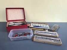 LARGE COLLECTION OF VINTAGE WRITING PENS AND REPLACEMENT NIBS