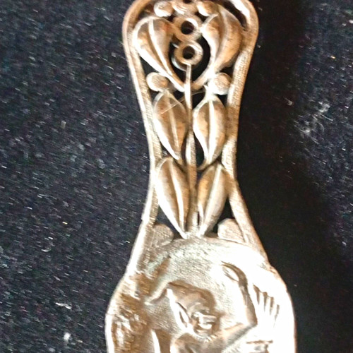 Mid century cornish pixie - mid,
