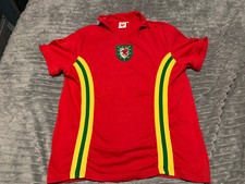 Wales 1970s Home Shirt Large