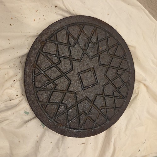 Cast iron round coal hole - cast,