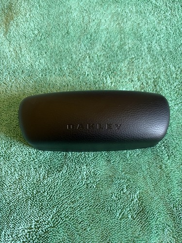 Oakley sunglasses leather hard