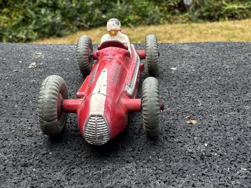 Dinky toys maserati - maserati, racing