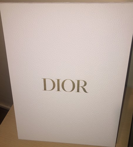 Dior white magnetic - dior|white|magnetic, gift