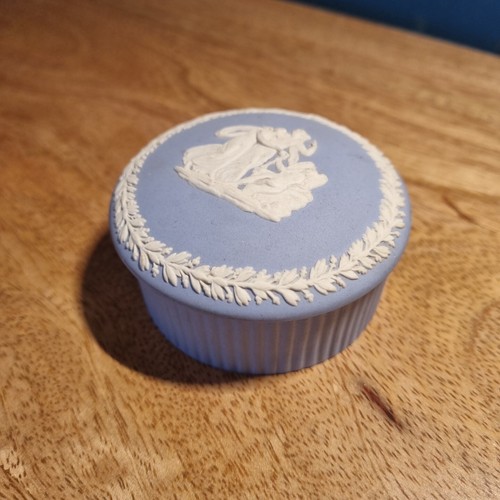 Wedgwood jasperware - wedgwood, (blue)