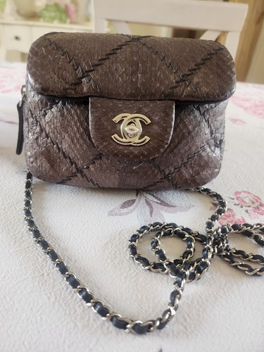 Chanel mini quilted flap - quilted, bag
