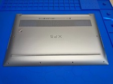 GENUINE Dell XPS 15 9520