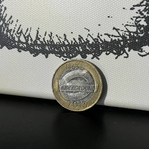 Coin two pound - £2,