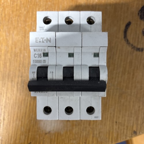 Mem eaton mch316 c16 - mch316, 16a