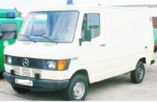 MERCEDES 207 307 MODEL 1975 94