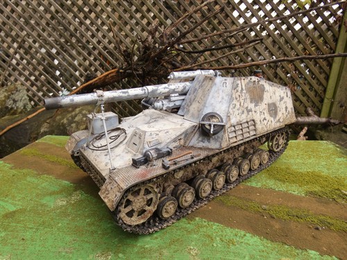 Built and airbrushed - 1/16,