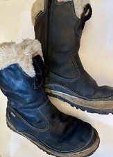 Merrell Women’s Boots Size 8