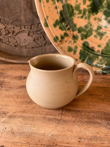 Dee cee stoneware small milk - cee,