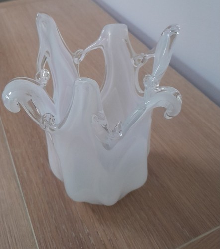 Italian glass vase in a - in,