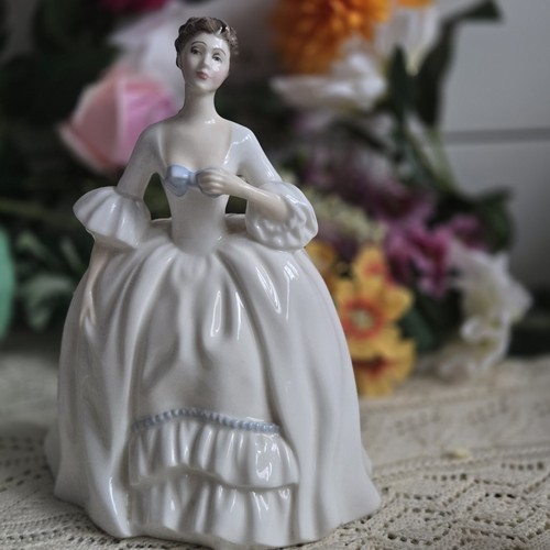 Royal doulton kelly hn3222 - royal,