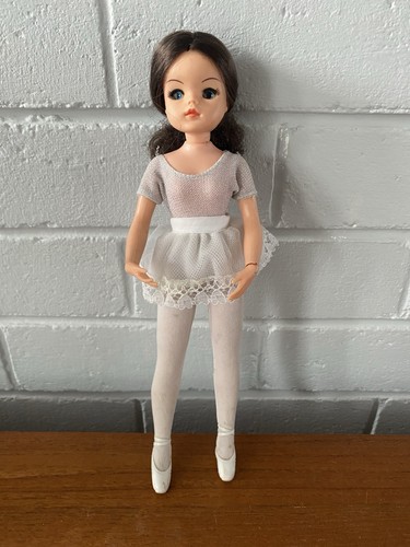 Sindy active ballerina - active, doll