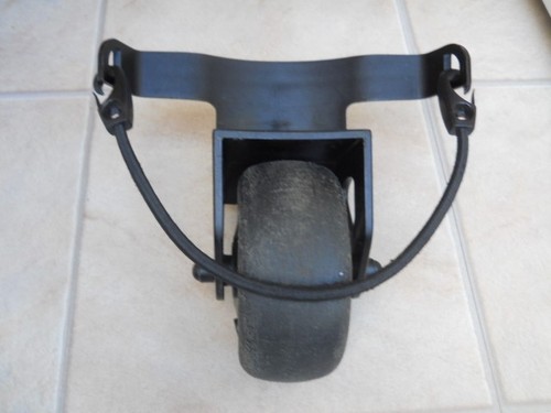 Powakaddy front wheel assembly