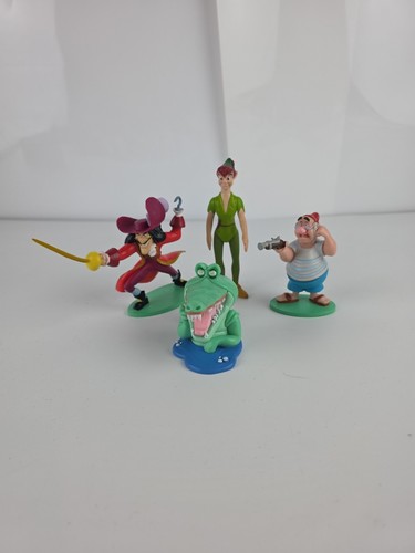 Disney peter pan and captain - pan,