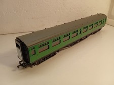 00 Bachmann 34-526 Bullied corridor second - BR green