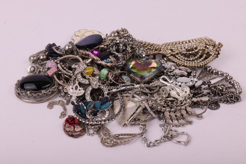 Mixed costume jewellery job - mixed,