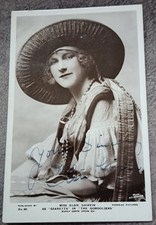Signed postcard parkslee - signed,