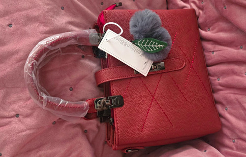 Nicole doris red - doris,