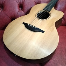 Sheeran by Lowden THE S04