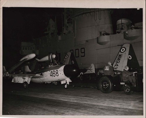 Havilland sea venom hms ark - sea,