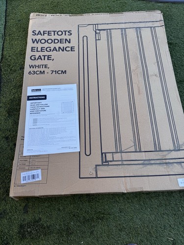 Safetots baby gate - gate,, wooden