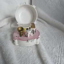 Compact Ice Cream Parlour For  Bratz Mini Dolls. No Doll With This Item