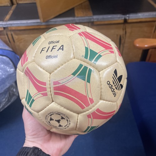 World cup vintage adidas - world,