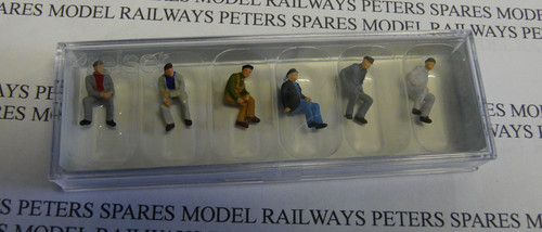 Preiser 14084 seated workers - seated,